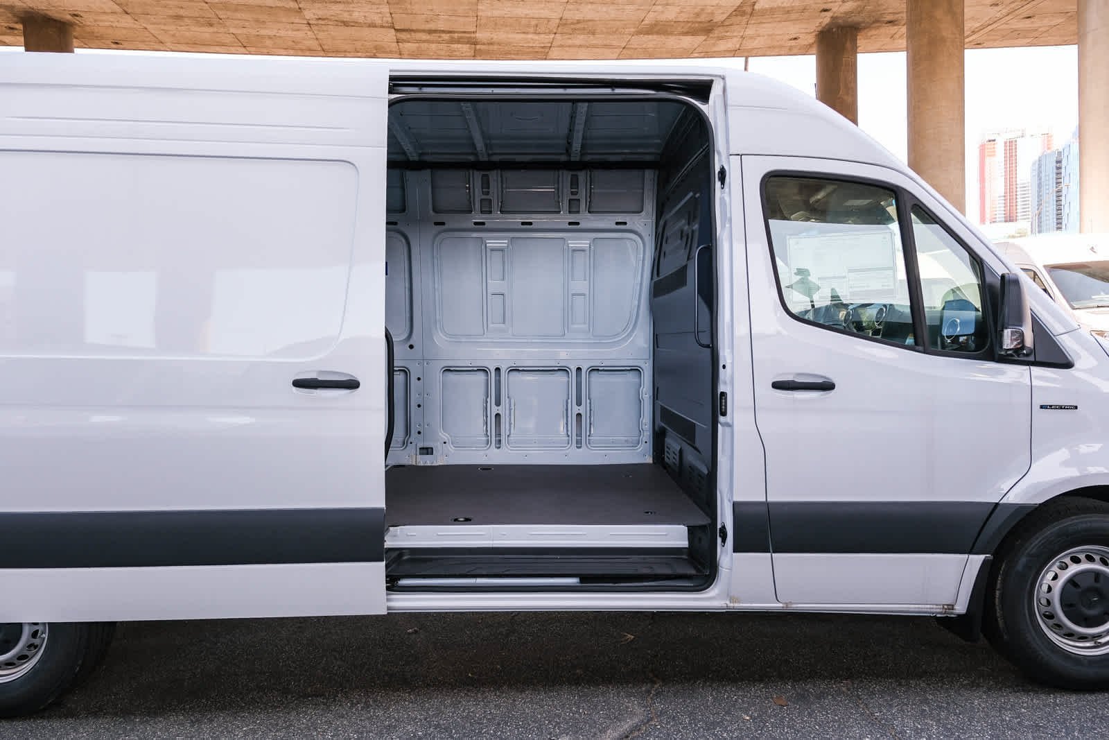 New 2025 Arctic White Mercedes-Benz Cargo 170 WB High Roof RWD Electric Motor image 15