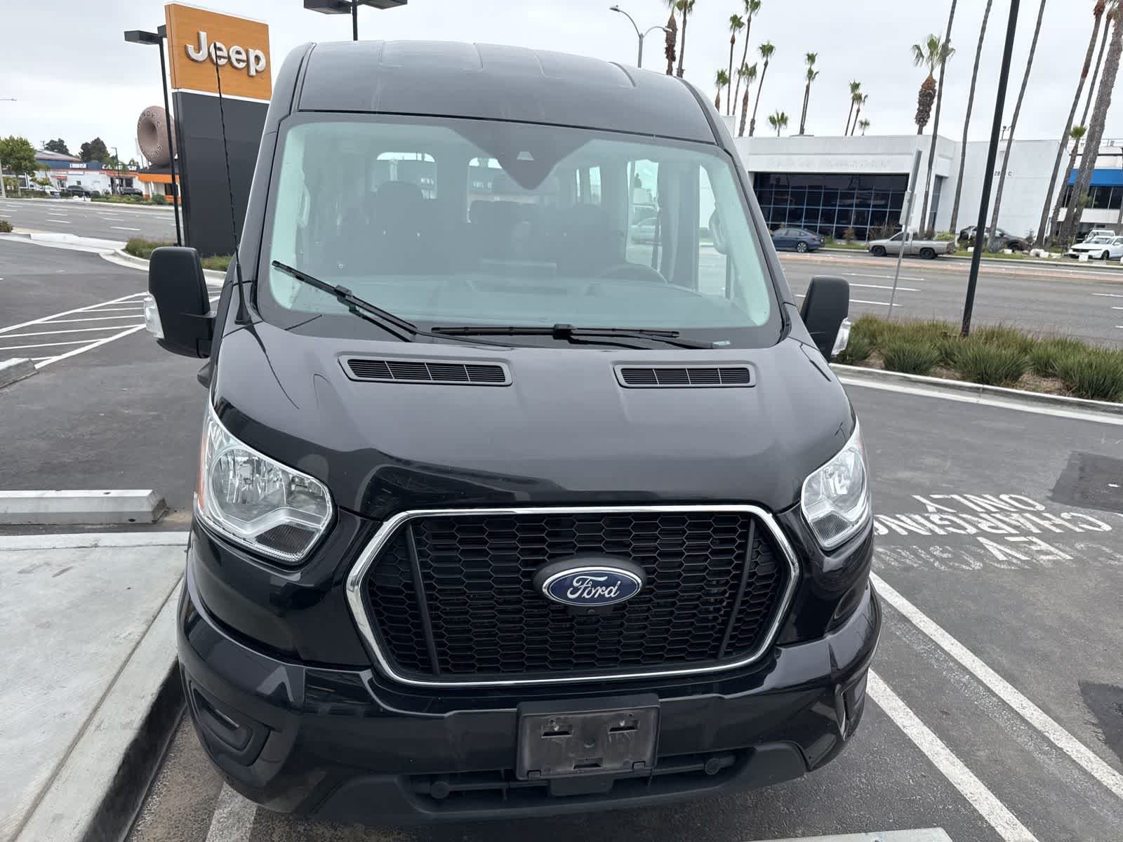 Used 2022 Agate Black Metallic Ford XLT image 3