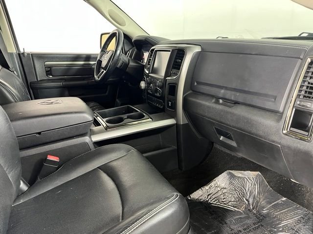 Used 2015 White Ram Sport image 32