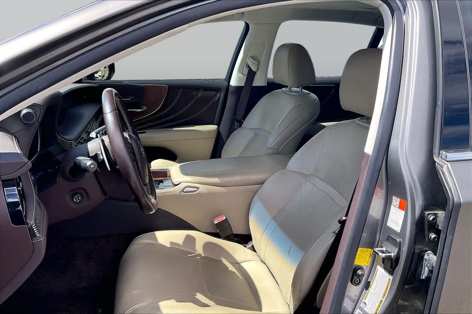 Used 2019 Manganese Luster Lexus  image 8