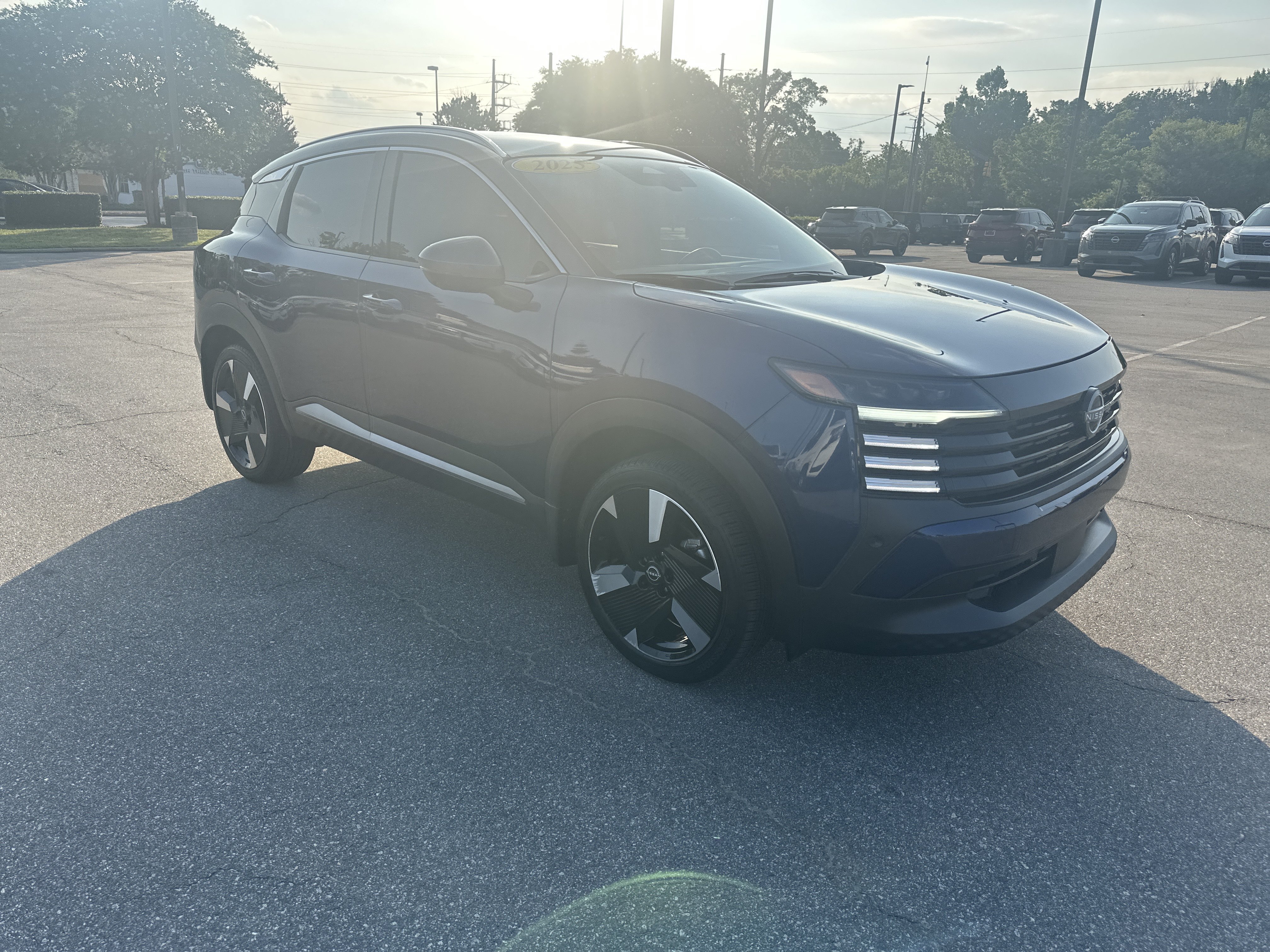 Certified Used 2025 Deep Blue Pearl/Gun Metallic Nissan SR image 3