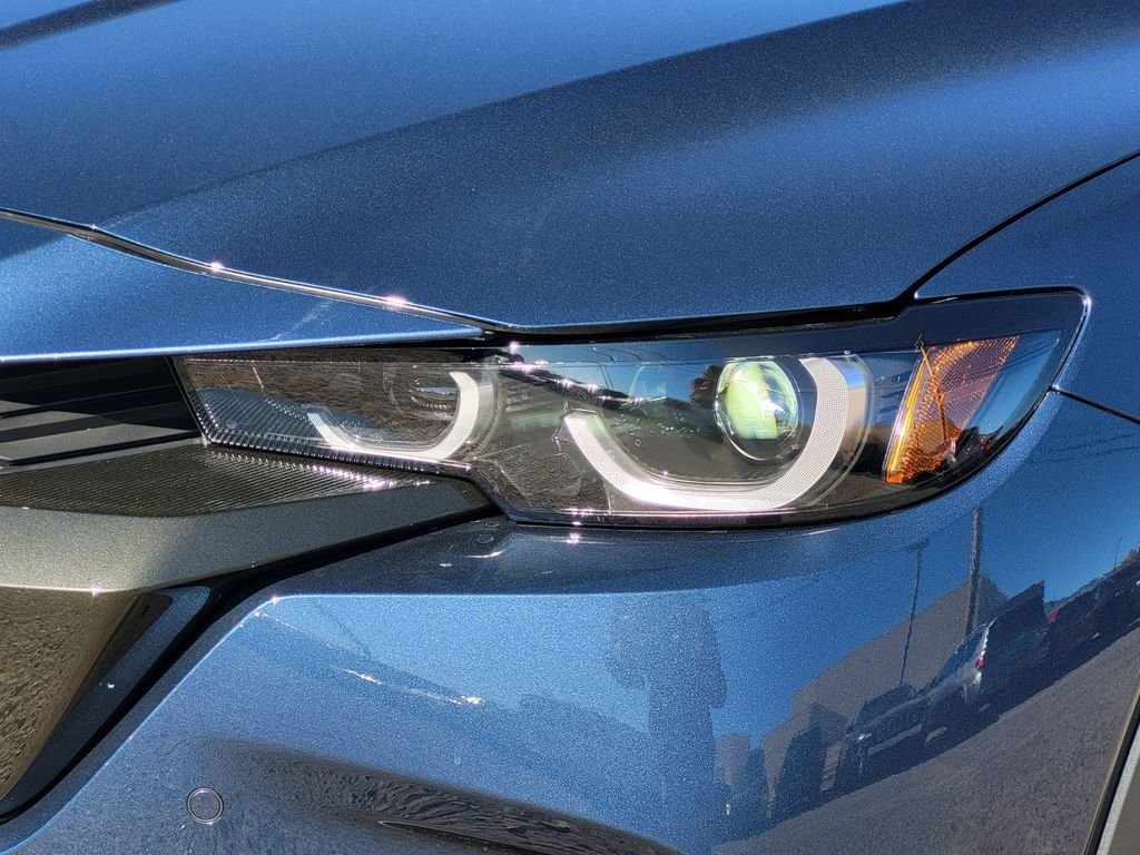 Used 2026 Ingot Blue Metallic Mazda Preferred image 5