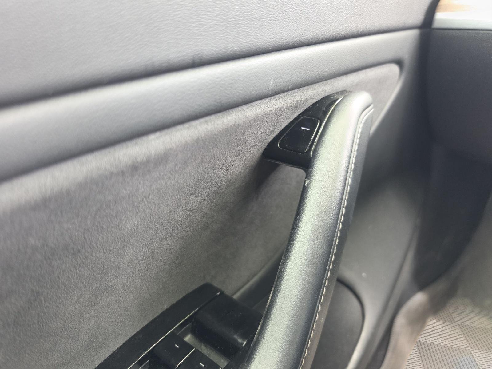 Used 2018  Tesla Long Range Battery image 29