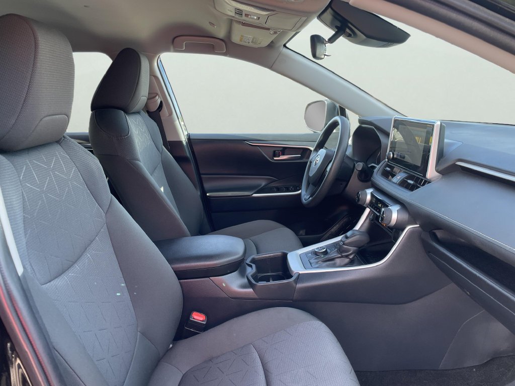 Used 2025 Midnight Black Metallic Toyota XLE image 13