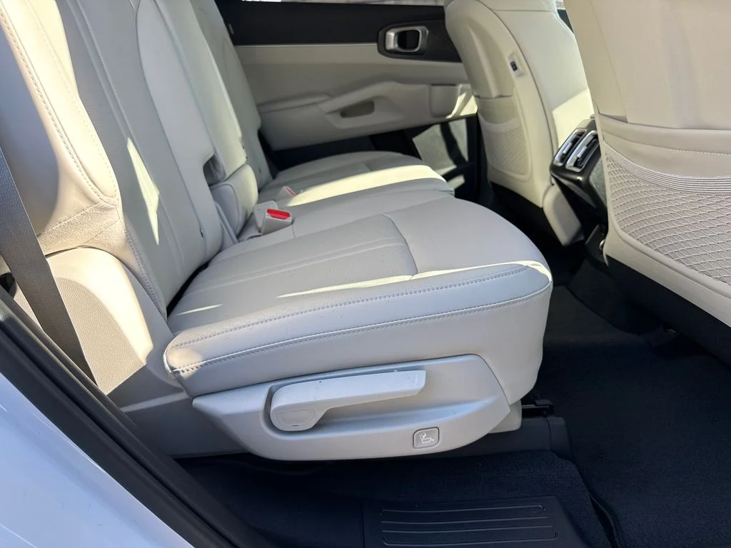 New 2026 White Kia S image 15