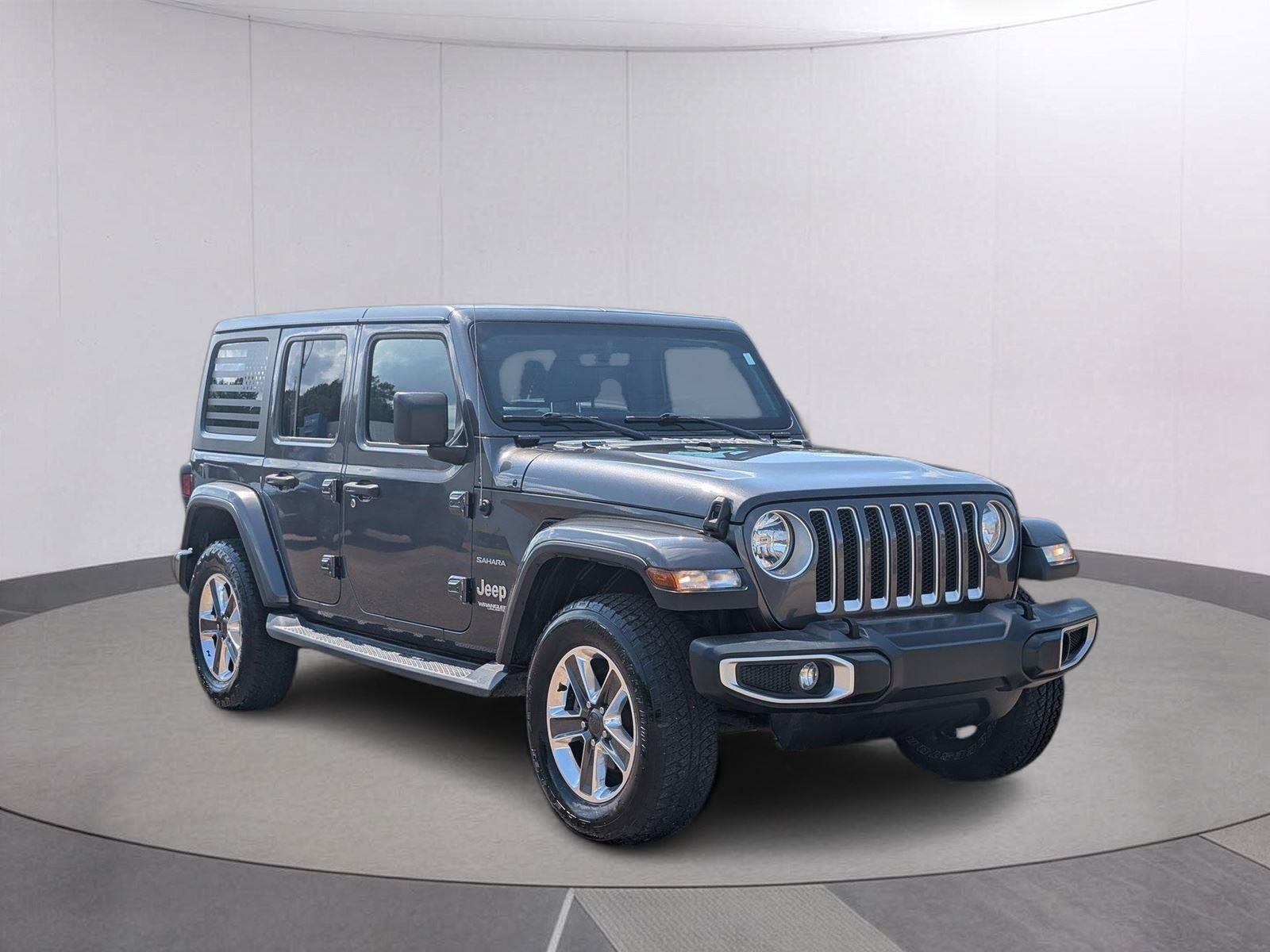 Used 2020 Granite Crystal Metallic Clearcoat Jeep North Edition image 9
