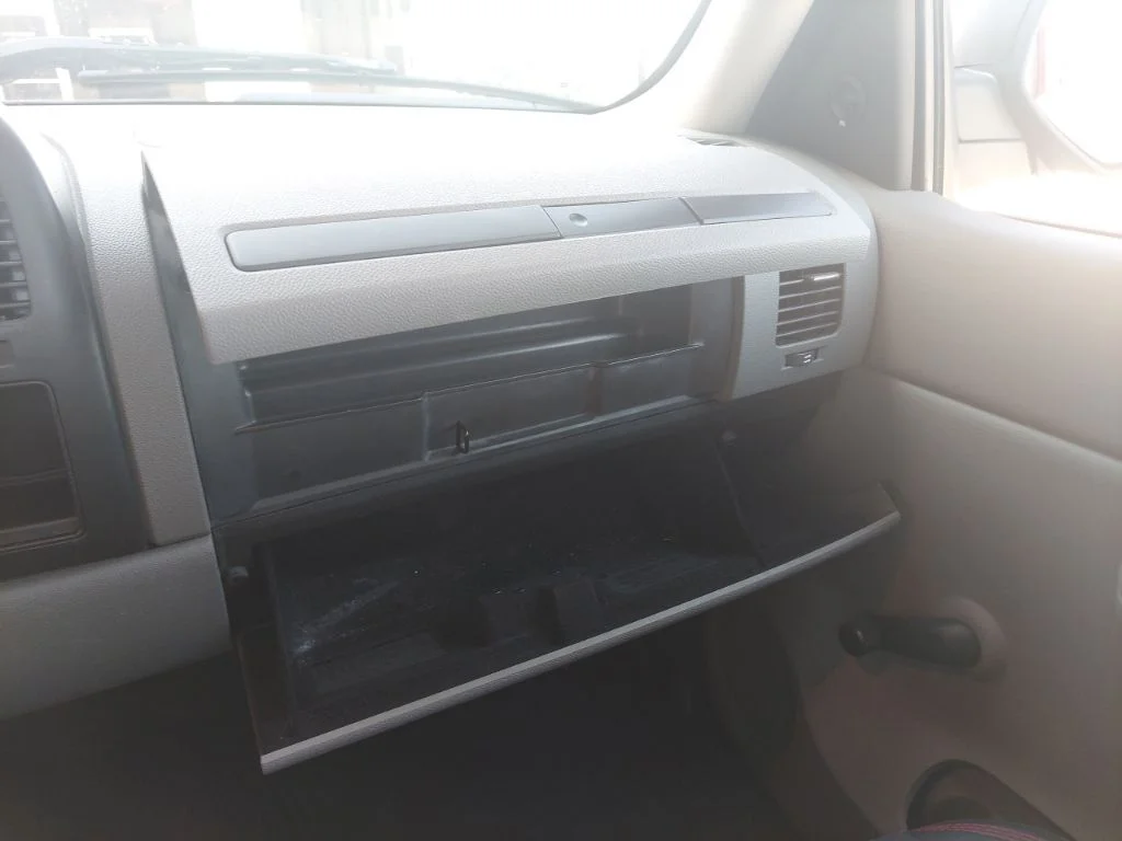 Used 2007 Red Chevrolet Work Truck image 23