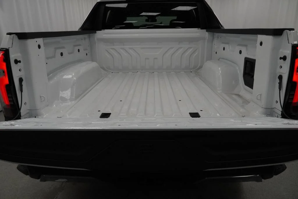 New 2026 Summit White Chevrolet LT - Extended Range image 23