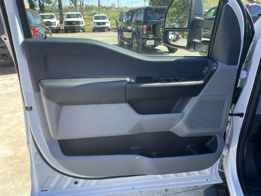 New 2027 White Ford XL image 15