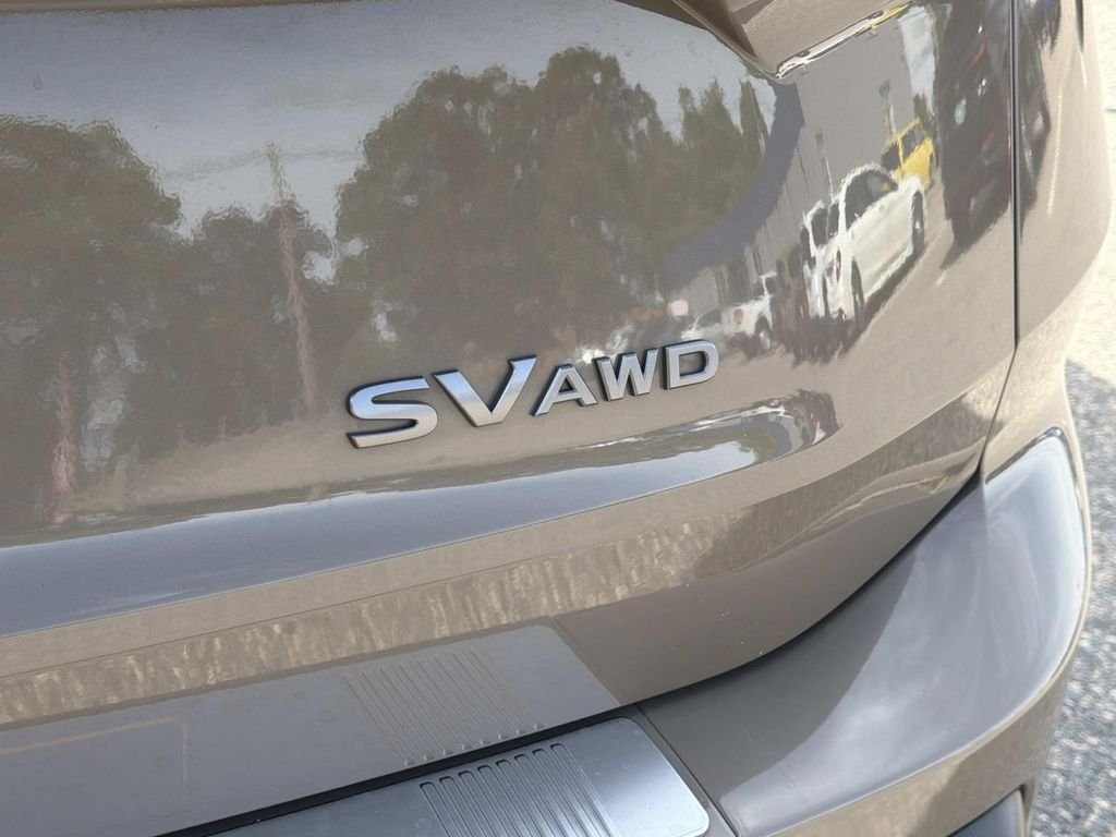 Used 2024  Nissan SV image 13