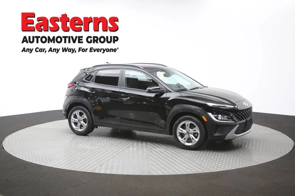 Used 2022 Black Hyundai SEL image 48