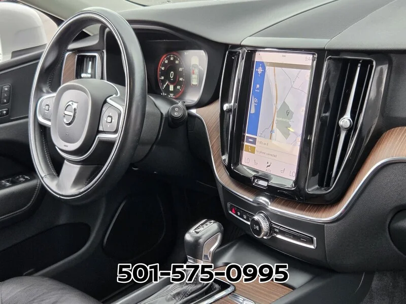 Used 2021 Crystal White VOLVO T5 AWD MOMENTUM image 19