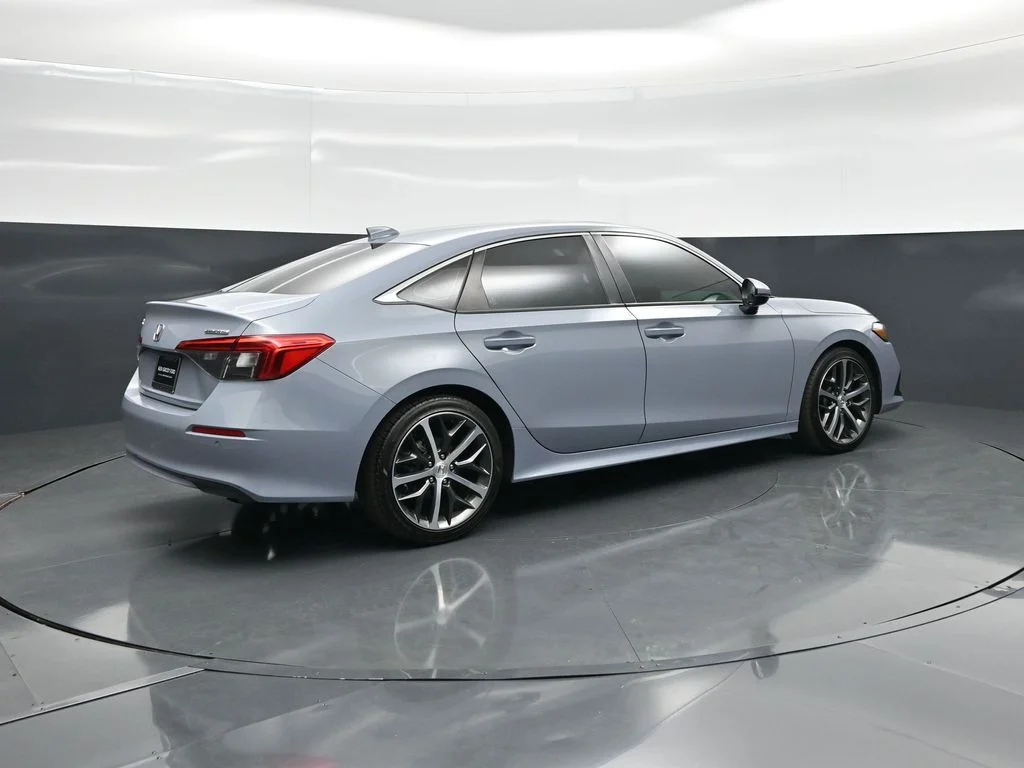Used 2024 Gray Honda Touring image 27