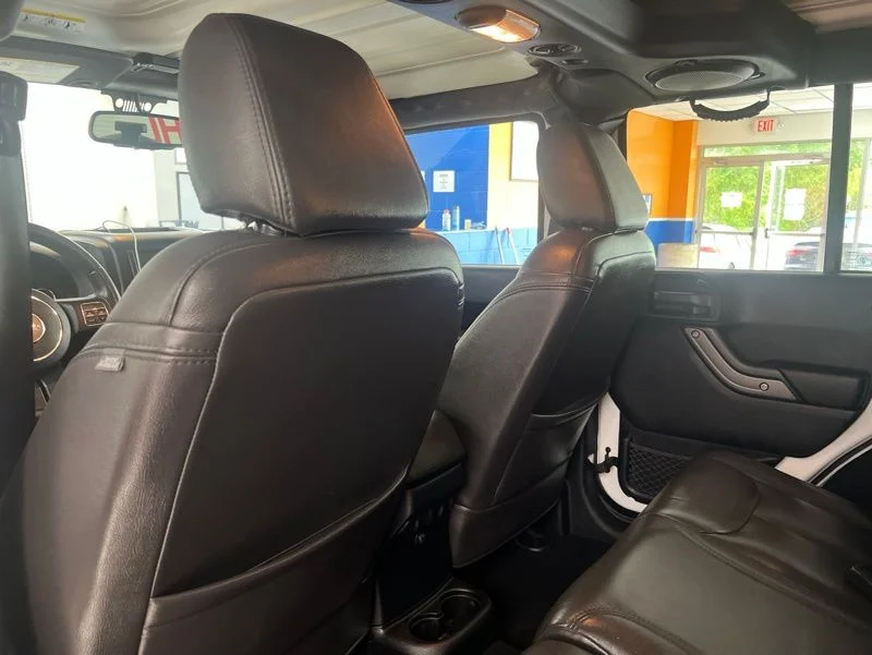Used 2014 White Jeep Unlimited Sport image 16