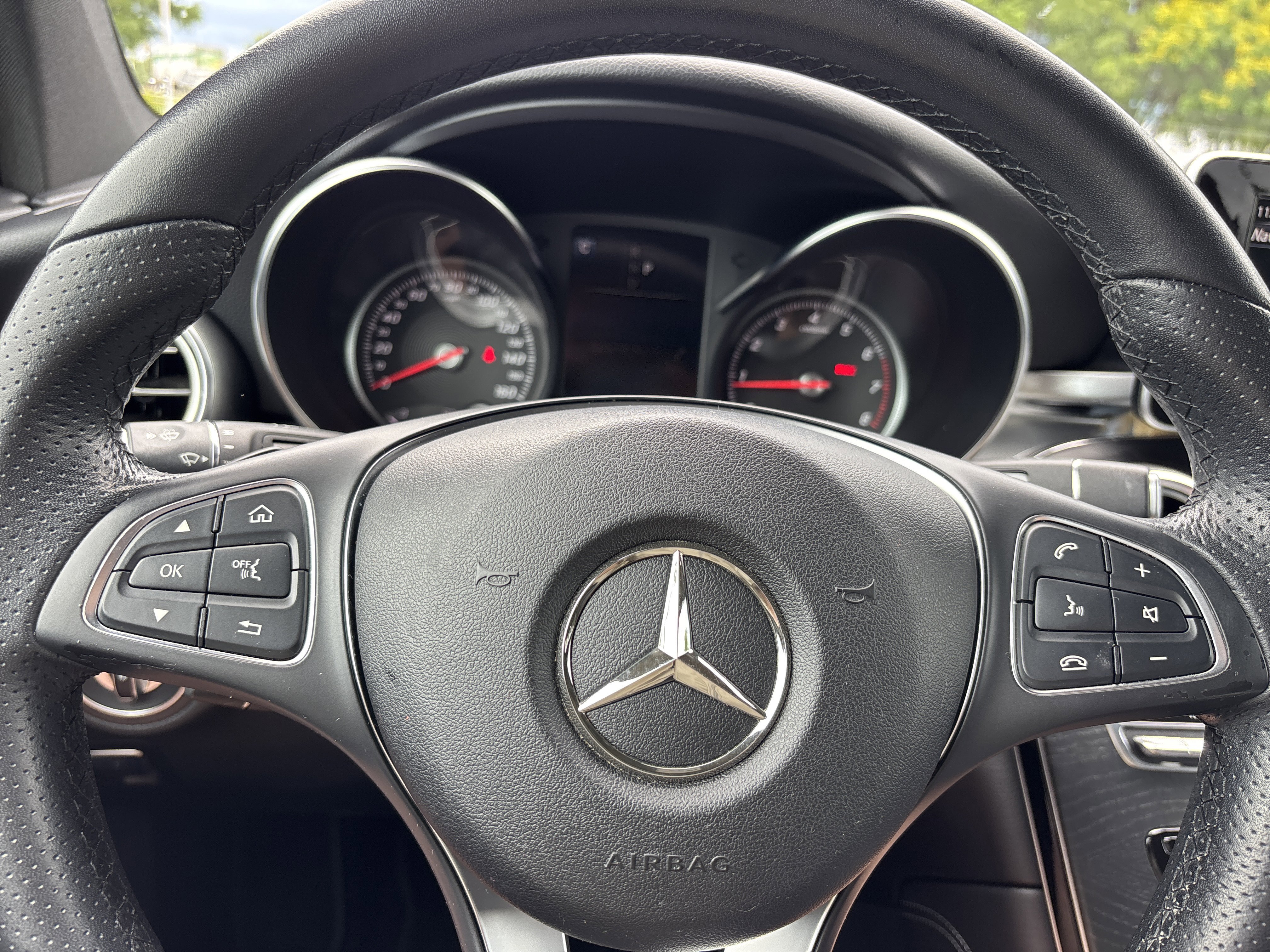 Used 2018 Black Mercedes-Benz GLC 300 4Matic image 26