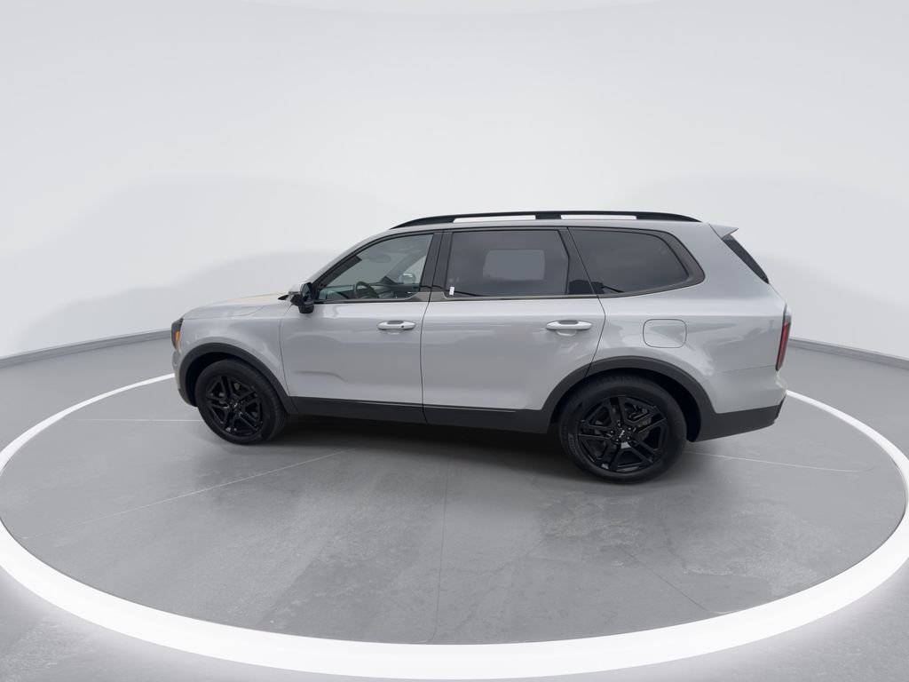 Used 2024 Gray Kia EX X-Line image 5