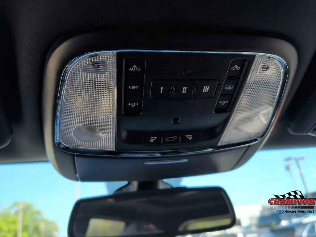 Used 2014 Gray Jeep Limited image 20