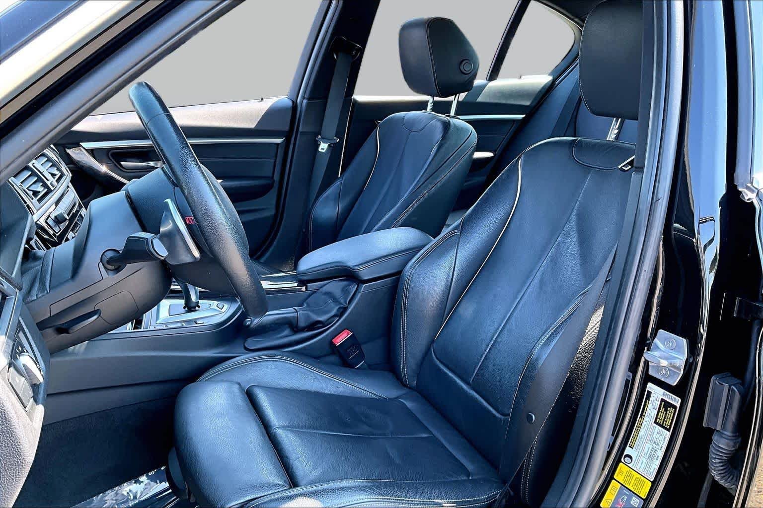 Used 2018 Black Sapphire Metallic BMW 330e iPerformance image 7