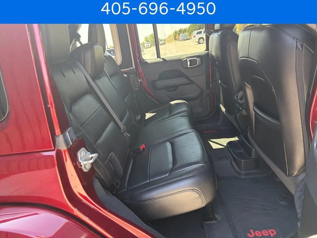 Pre-Owned 2022 Jeep Wrangler Unlimited Sahara Altitude