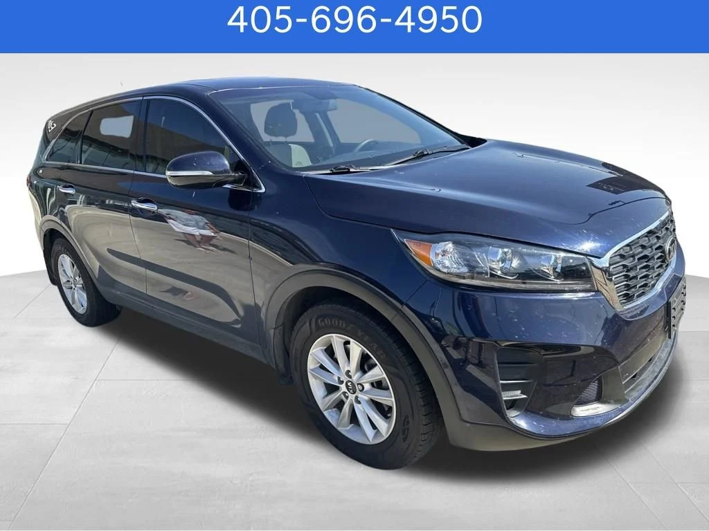Pre-Owned 2020 Kia Sorento LX