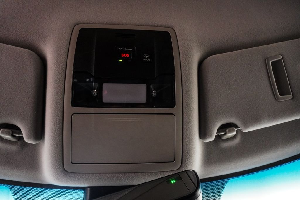 Used 2019 Silver Lexus 350 image 28