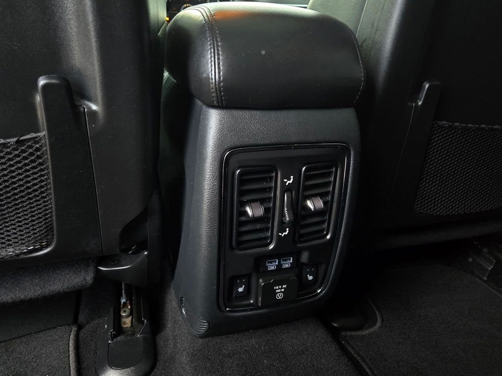 Used 2019 Black Jeep Limited image 31