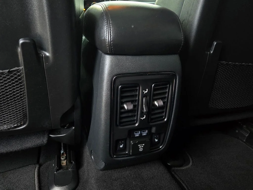 Used 2019 Black Jeep Limited image 34