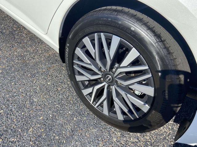 Used 2024 White Nissan 2.5 SV image 7