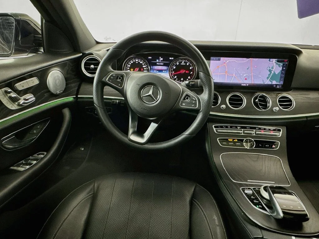 Used 2018 White Mercedes-Benz E 300 image 27