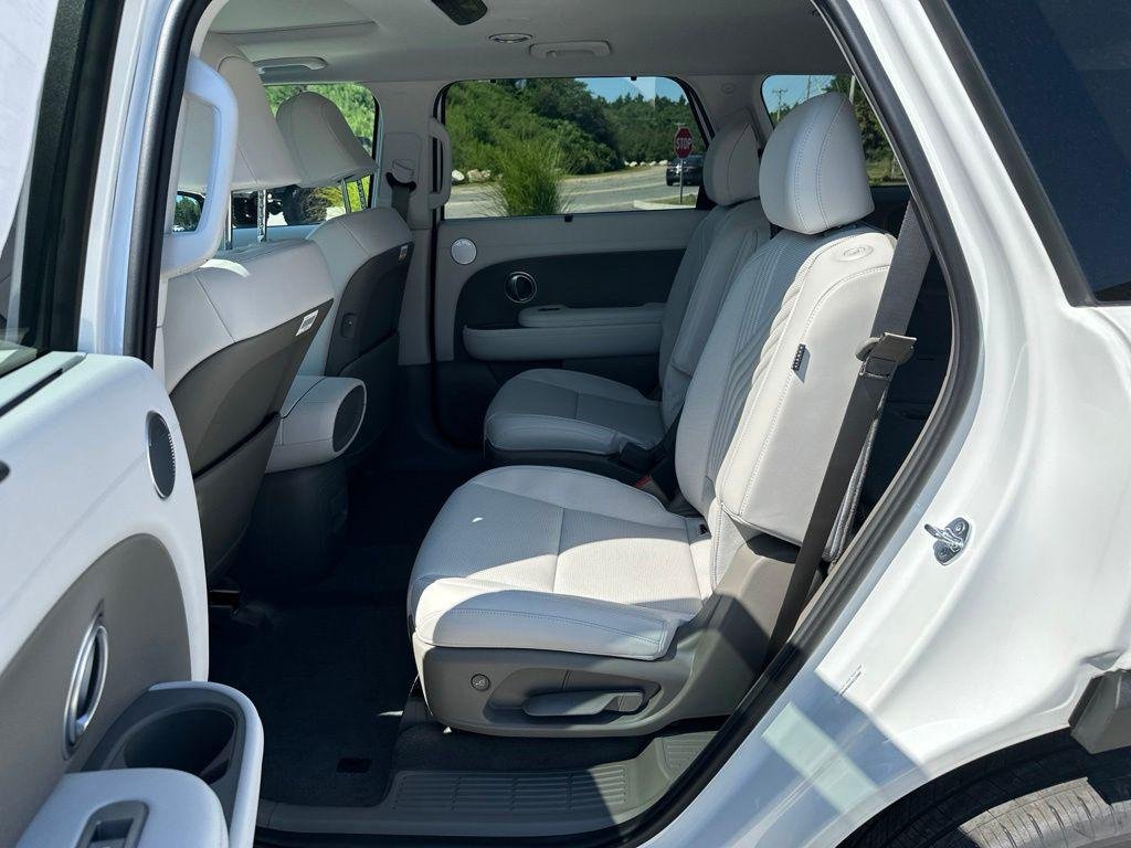 New 2027  Hyundai SEL Premium 7P image 20