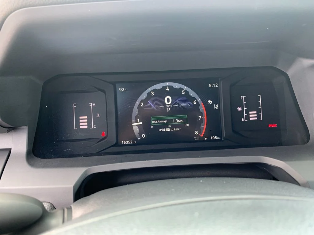 Used 2024  Toyota SR image 28