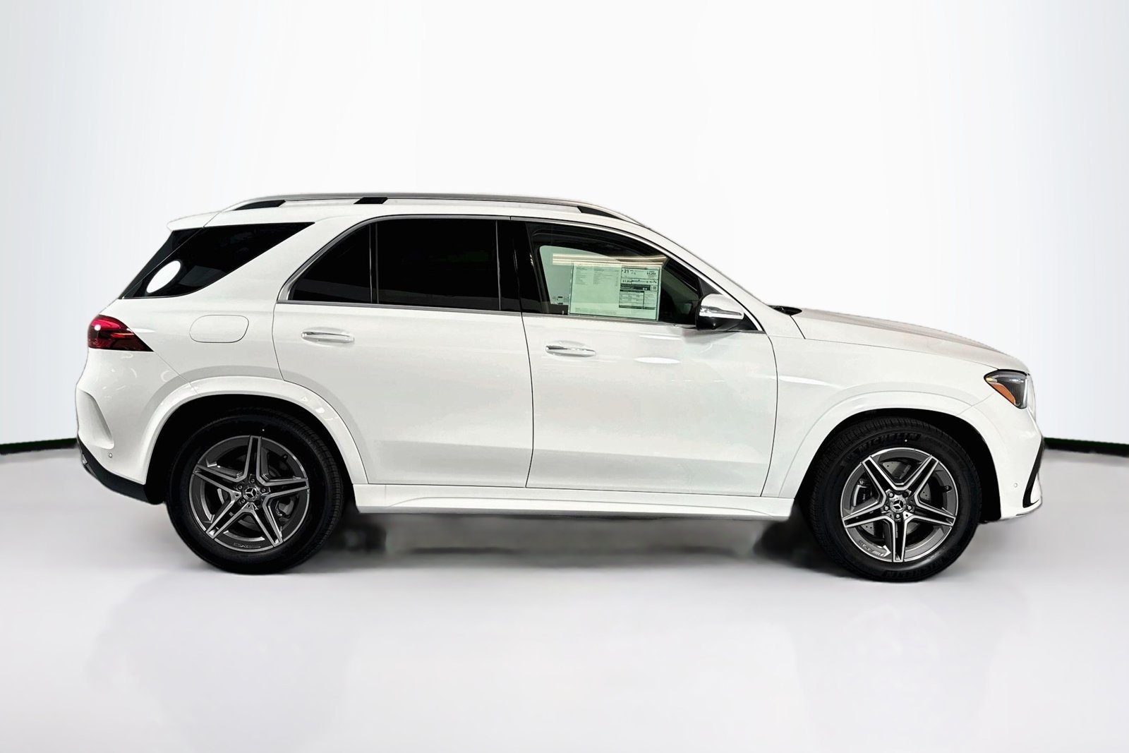 New 2026 Polar White Mercedes-Benz GLE 450 image 4