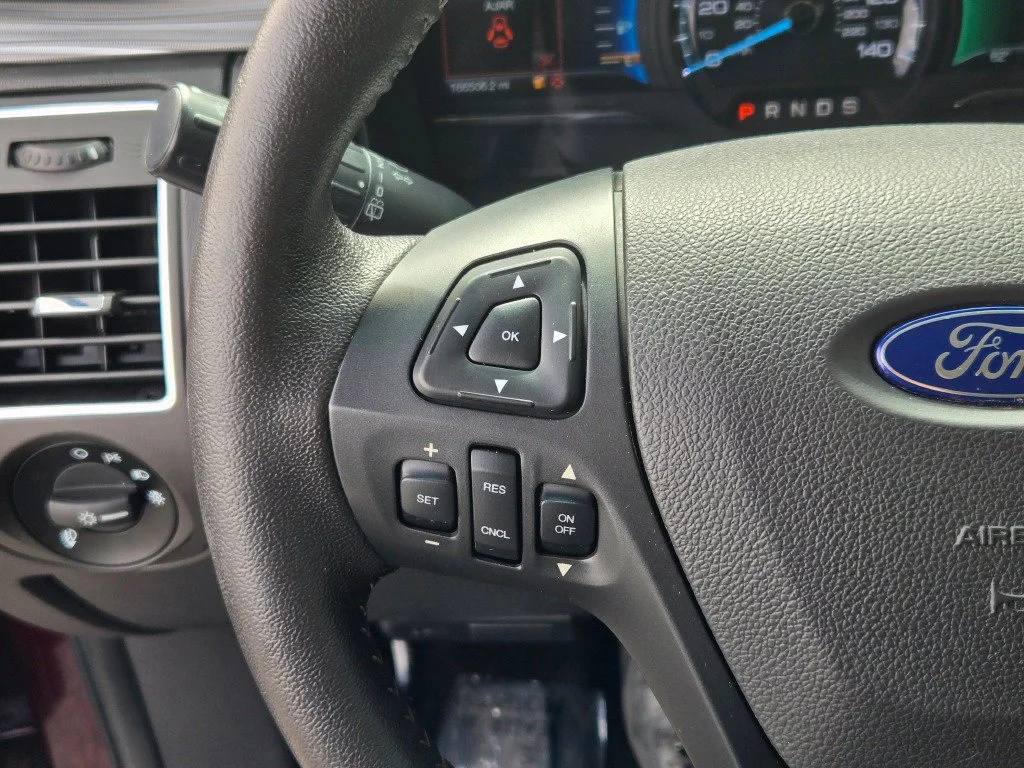 Used 2017 Red Ford SEL image 30