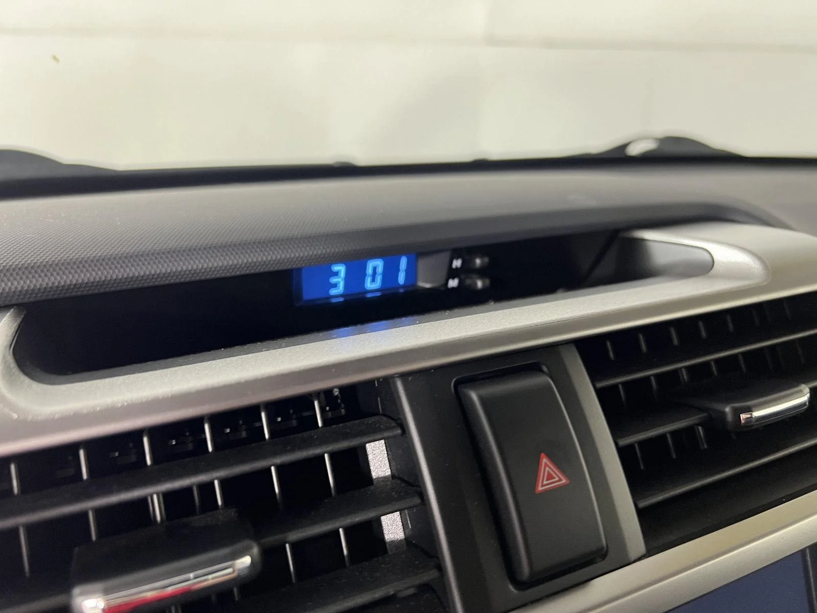 Used 2021 Rd Toyota Limited image 35