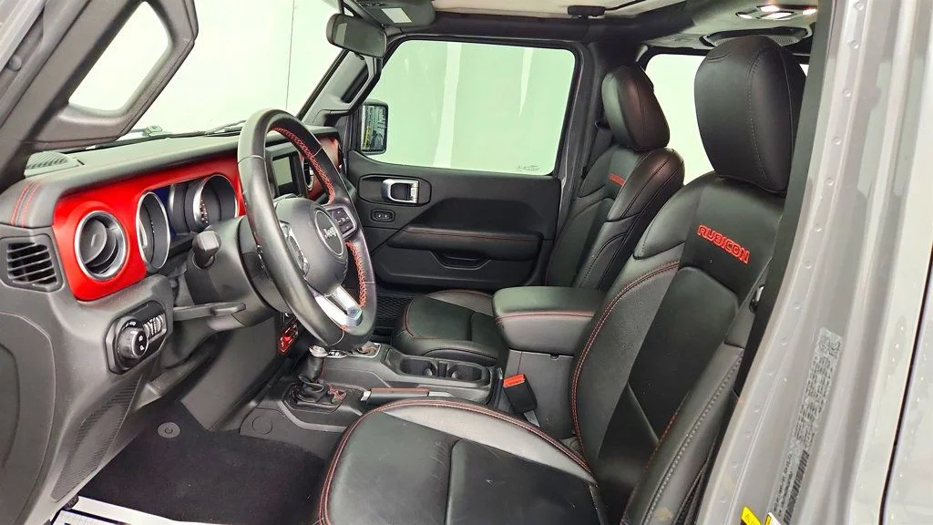 Used 2021 Sting-Gray Clearcoat Jeep Rubicon 4x4 w/ 8-Speed Auto & Freedom Top Hardtop image 19