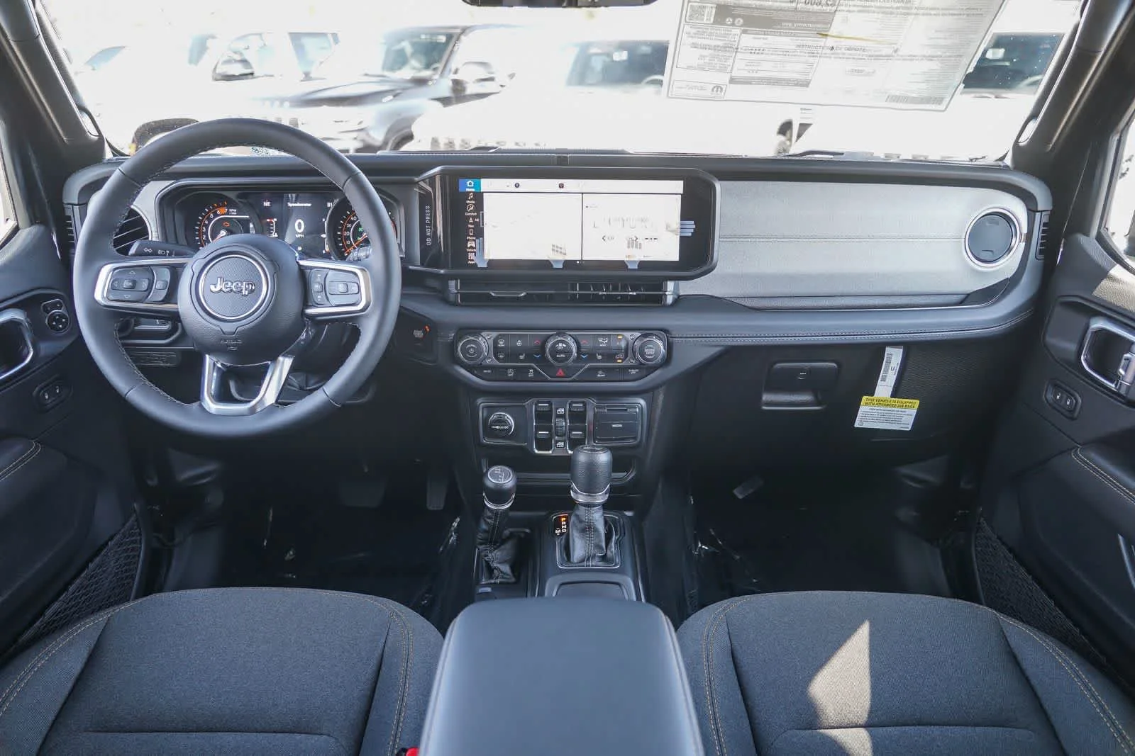 2025 Jeep Wrangler 4-Door Sahara - Photo 14