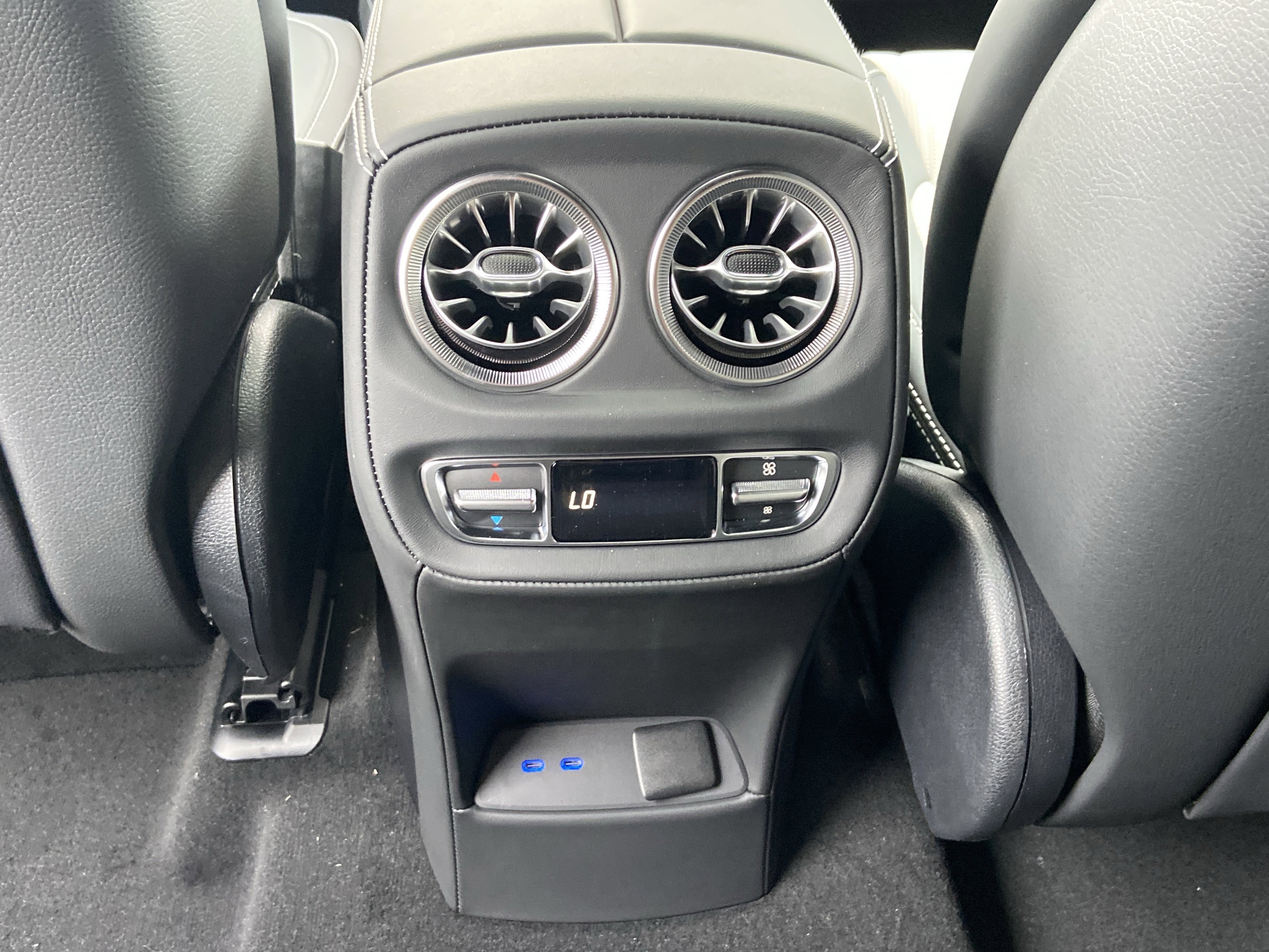 New 2026 MANUFAKTUR hyper blue magno Mercedes-Benz AMG® G 63 SUV image 37