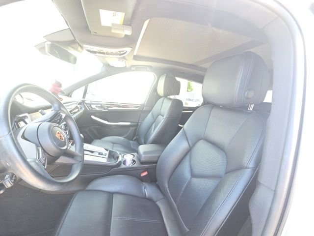 2023 Porsche Macan - Photo 9