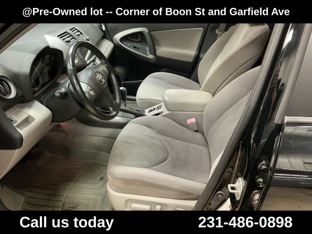 Used 2006 Black Toyota Limited image 14