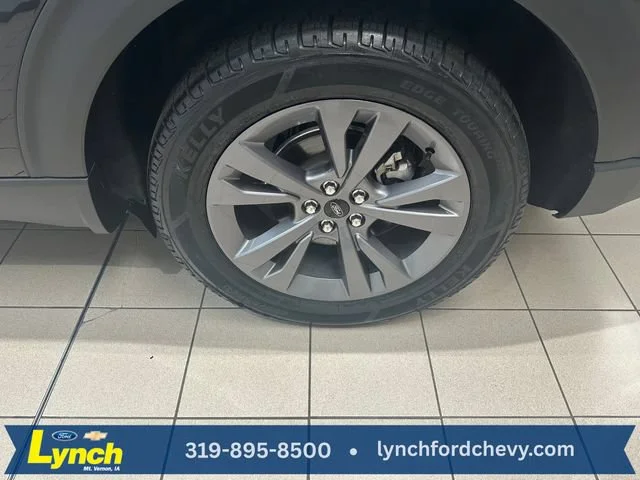 Used 2024 Black Ford XLT image 34