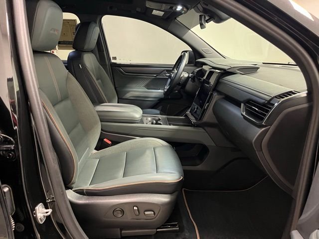 Used 2024 Black GMC AT4 image 19