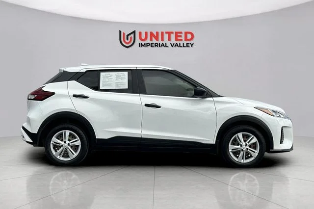Used 2022 Nissan Kicks S with VIN 3N1CP5BV2NL526920 for sale in Imperial, CA