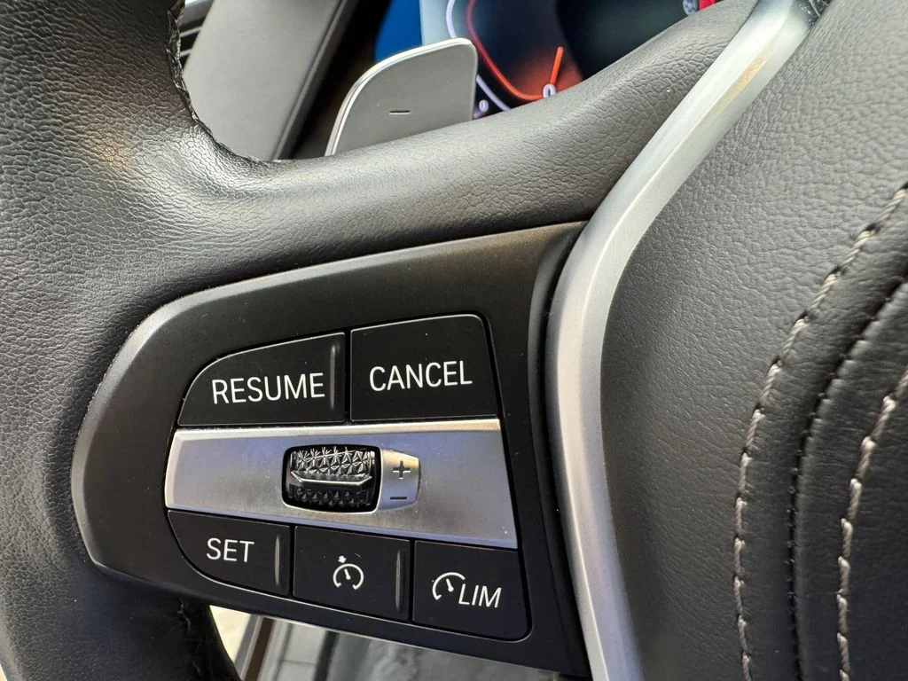 Used 2022 Brown BMW xDrive40i image 14