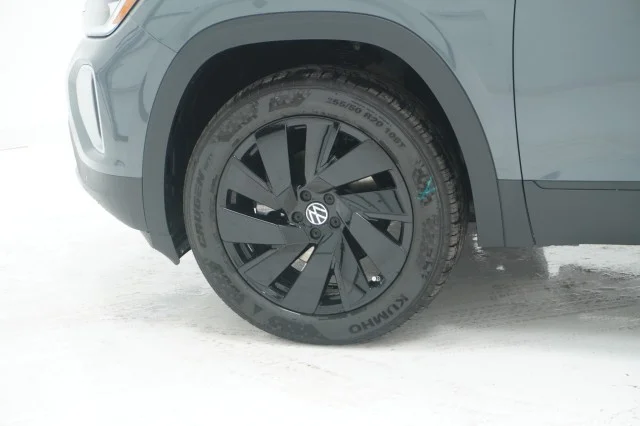 New 2026 Pure Gray Volkswagen 2.0T SE w/Technology image 11