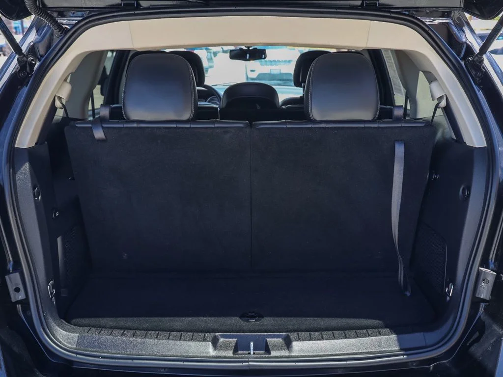 Used 2017 Black Dodge Crossroad image 15