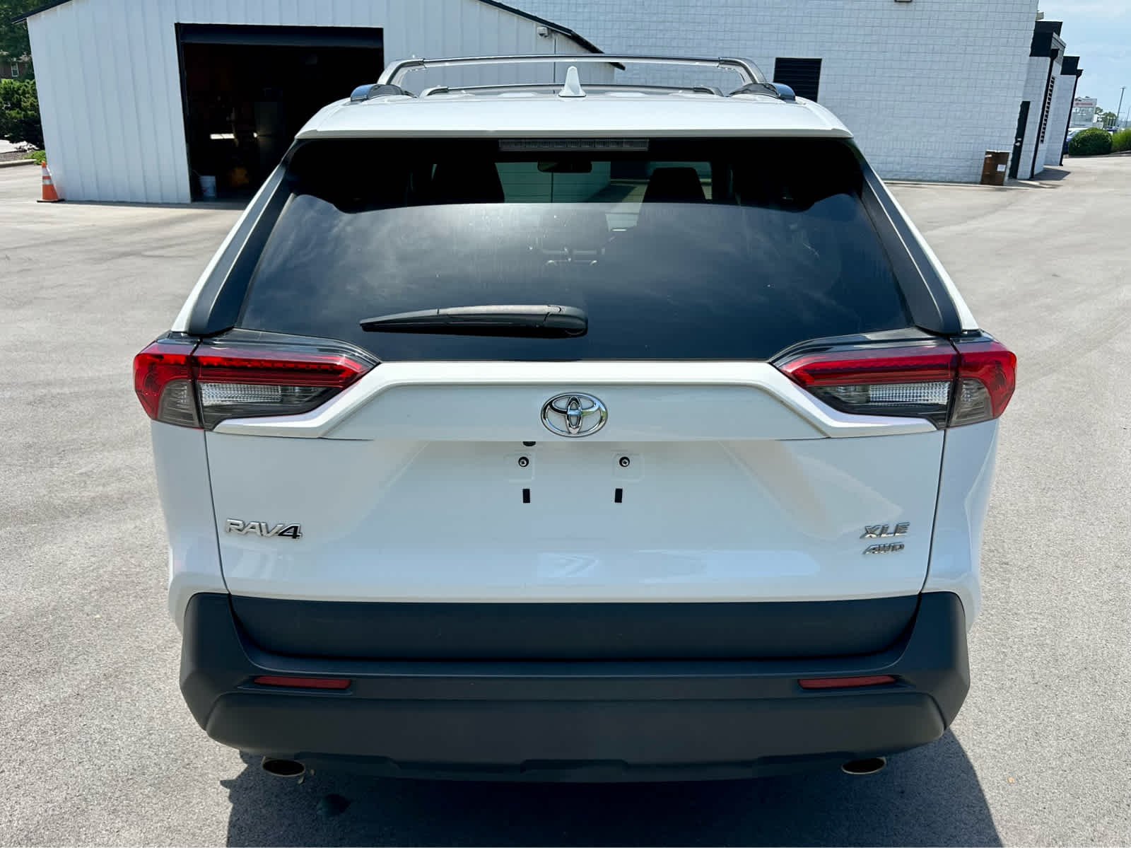 Used 2021 Super White Toyota XLE image 6