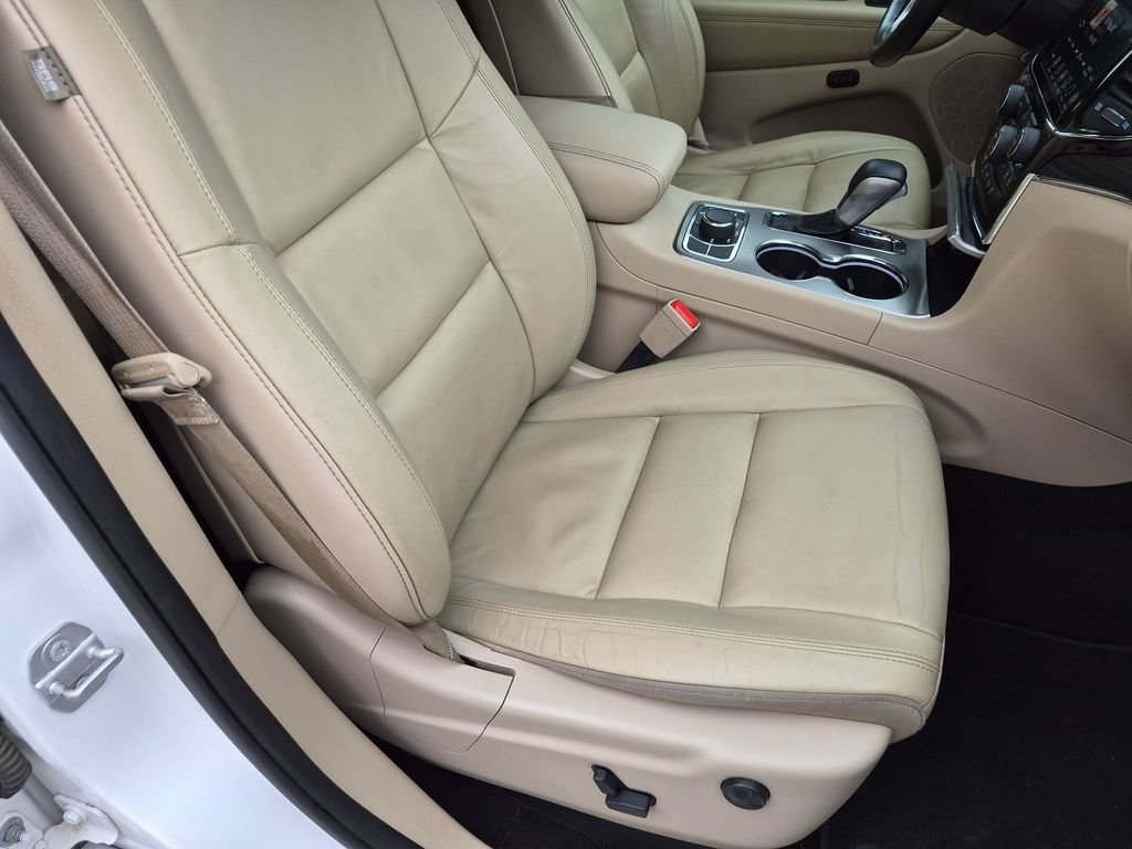Used 2021 White Jeep Limited image 28