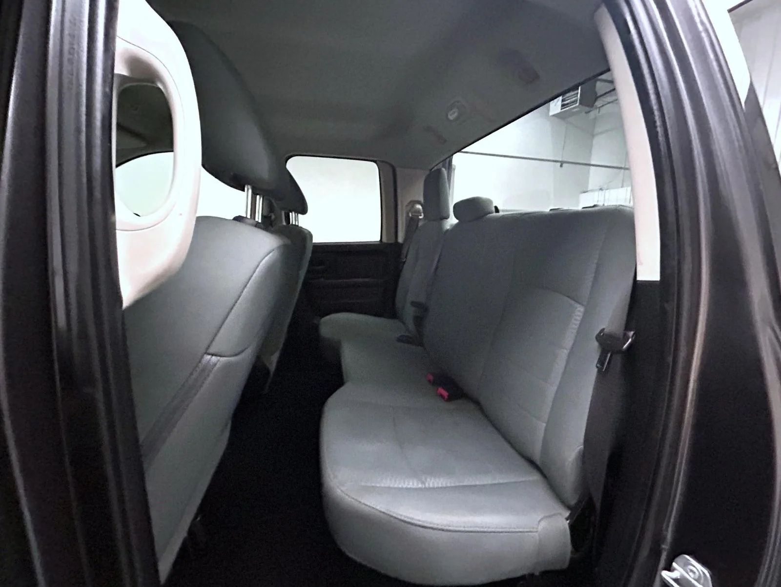 Used 2019 Gray Ram Express image 19