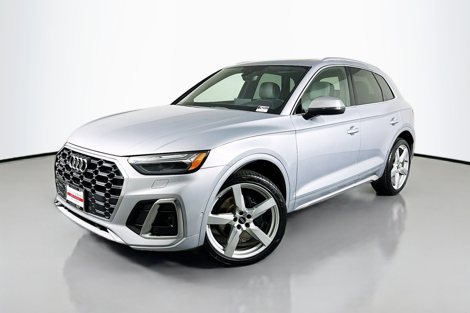 2023 Audi SQ5 Prestige's photo