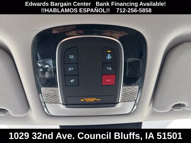 Used 2025 White Hyundai SEL image 29